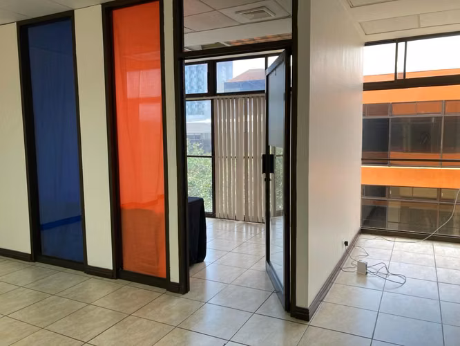 Oficina 310m² Sabana, por el Tennis, frente a linea del tren  (OF-127) - Imagen 8