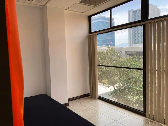 Oficina 310m² Sabana, por el Tennis, frente a linea del tren  (OF-127) - Imagen 7
