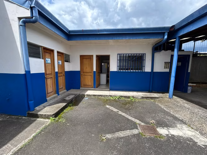 Se vende local / bodega Comercial - Imagen 5