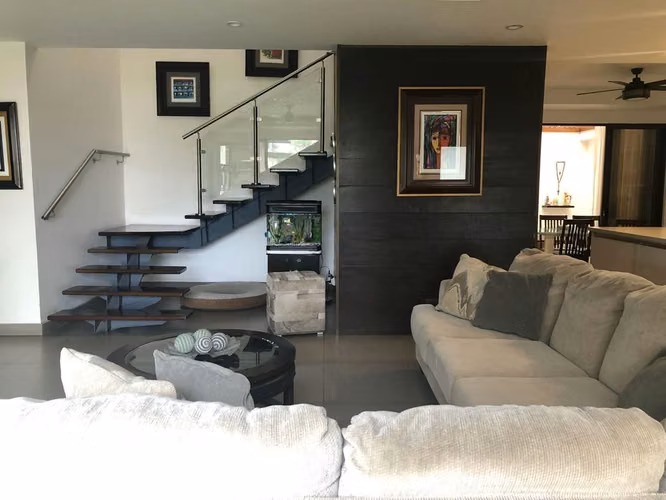Venta de Hermosa Casa en Sabanilla, Montes Oca, San Jose. 6119 - Imagen 12