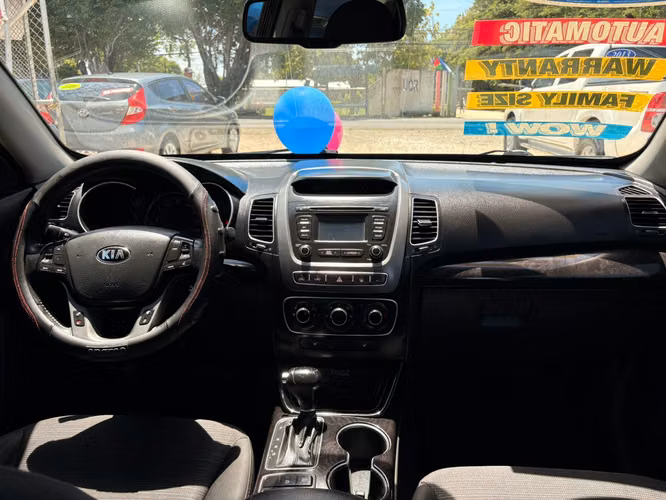 KIA SORENTO GDI-2015-AUTO-SHIFT TRONIC-7 PSJ-4X2-6.875.000 - Imagen 6