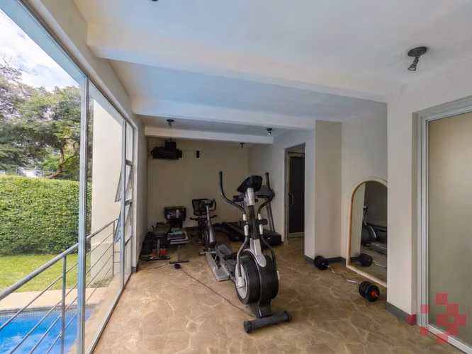 APARTAMENTO DE LUJO EN PRIMERA PLANTA CON JARDÍN PRIVADO – VEREDAS DEL RÍO, PIEDADES DE SANTA ANA - Imagen 16