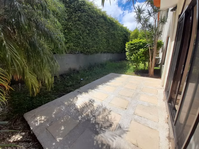 268 / Alquiler / Casa / Grande y lujosa / Condominio Exclusivo - Imagen 8