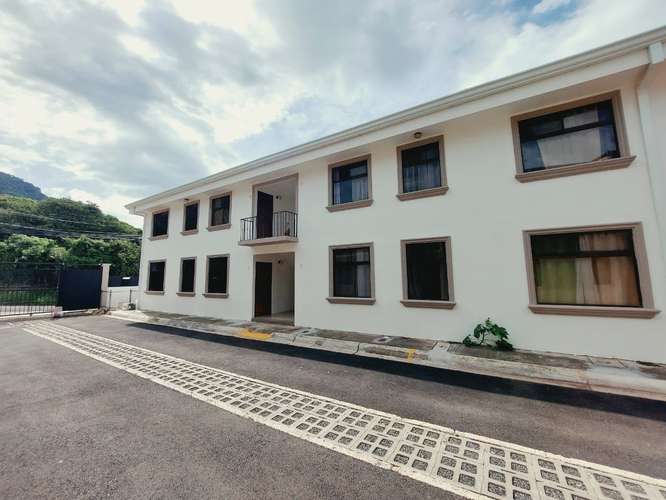 RENTAL APARTMENT IN RIVER GOLD, SANTA ANA