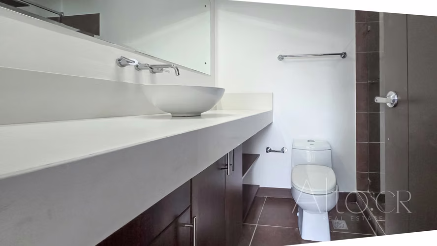 EXCLUSIVO  EN LOS LAURELES CON VISTA PRECIOSA  |  3 HABITACIONES - Imagen 6