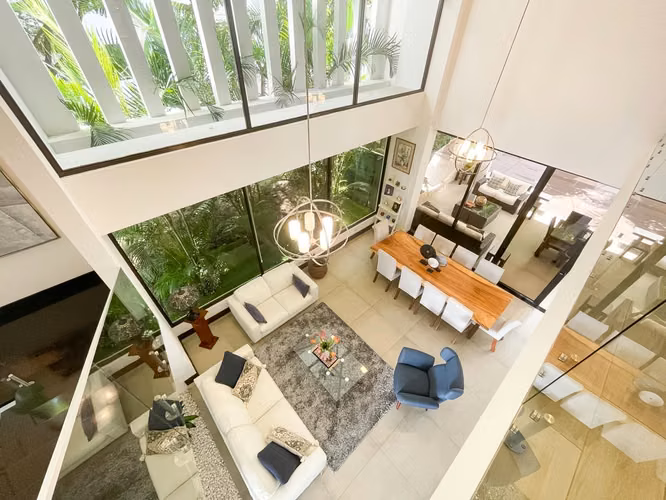 Venta de Casa en condominio en Pozos Sur, Santa Ana