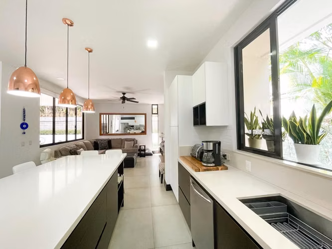 Venta de Casa en condominio en Pozos Sur, Santa Ana - Imagen 10