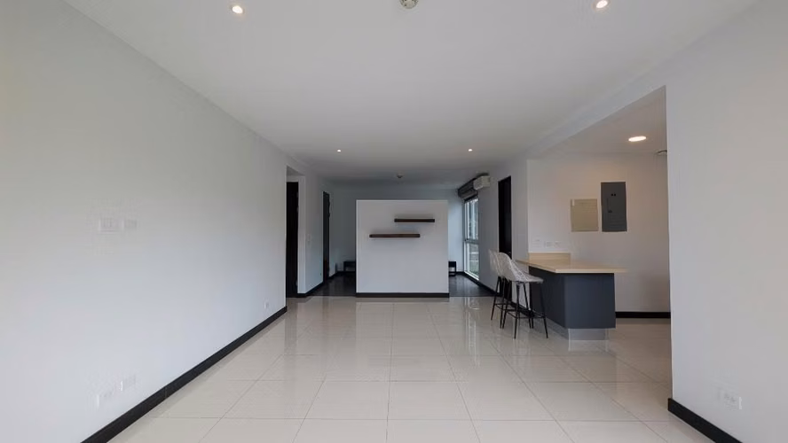Bosques de Escazu - Moderno Apartamento - Imagen 3