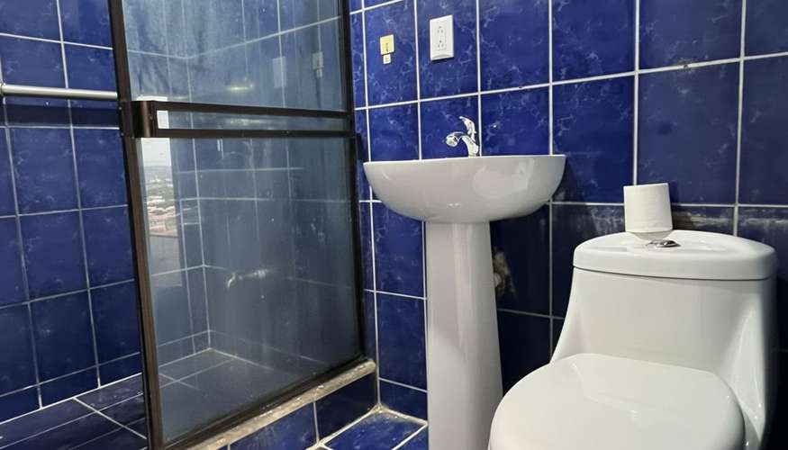 Casa con uso de suelo comercial cerca del cruce San Antonio y La Colina, 157 m² de terreno