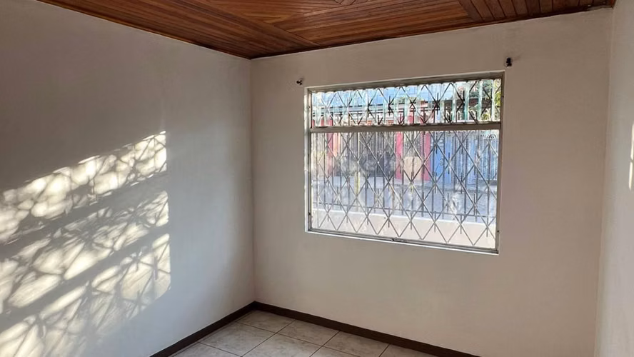Vendo Casa por el cruce San Antonio y La Colina Uso suelo Comercial 157 m2 - Imagen 6