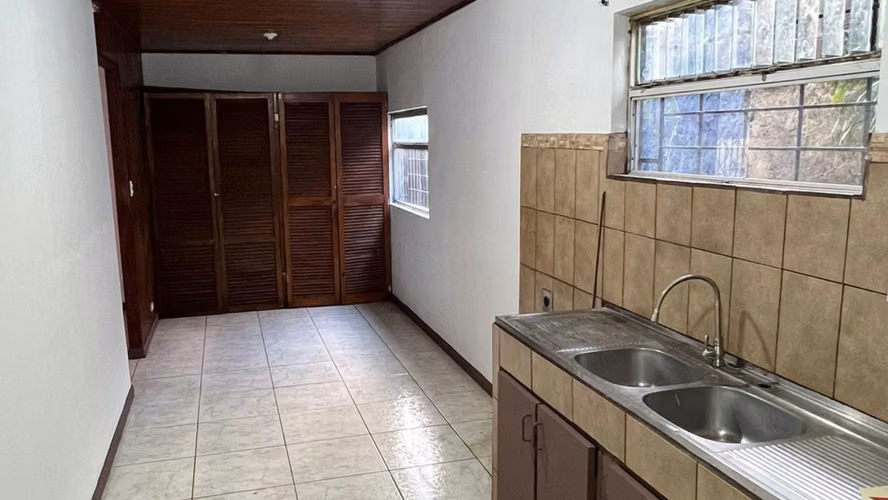 Vendo Casa por el cruce San Antonio y La Colina Uso suelo Comercial 157 m2 - Imagen 11