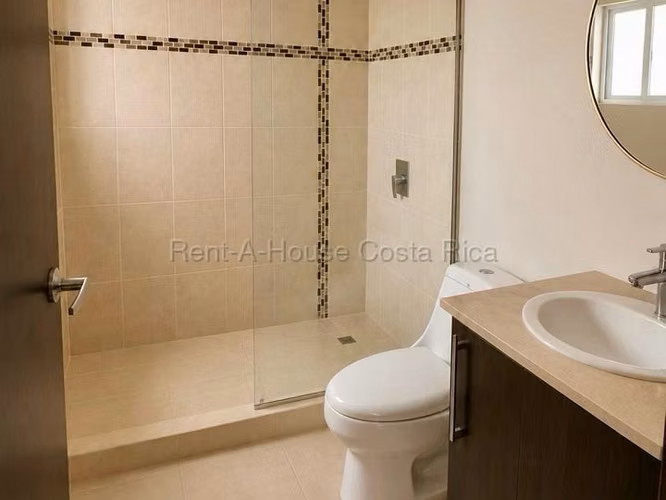 Venta de Casa en La Guácima de Alajuela. 26-2120 PRECIO REBAJADO - Imagen 2