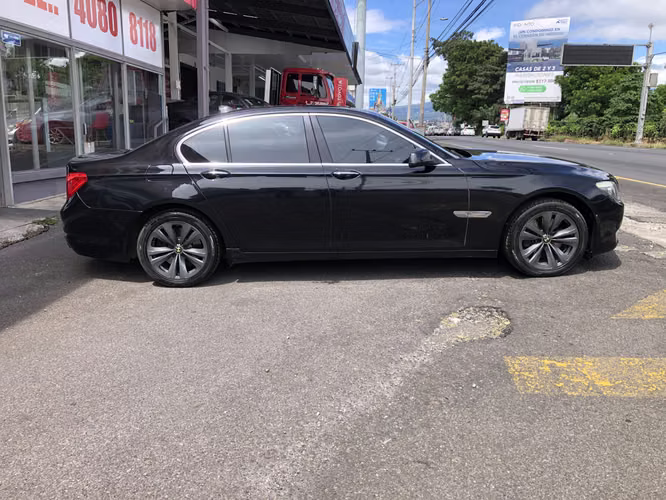 BMW 740 año 2009 - Imagen 3