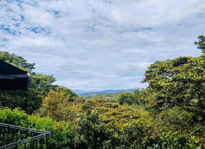 Residencia con vistas impresionantes en Santa Bárbara de Heredia - Imagen 18