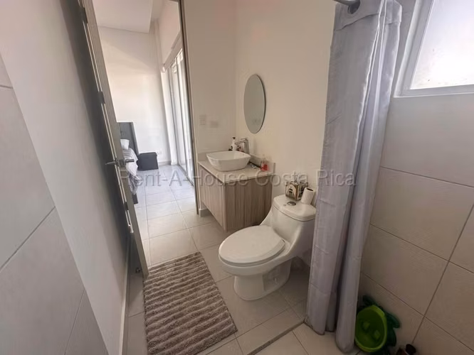 Venta de casa con la ubicación privilegiada en Heredia - Imagen 10