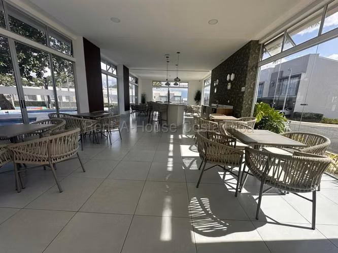Venta de casa con la ubicación privilegiada en Heredia - Imagen 18