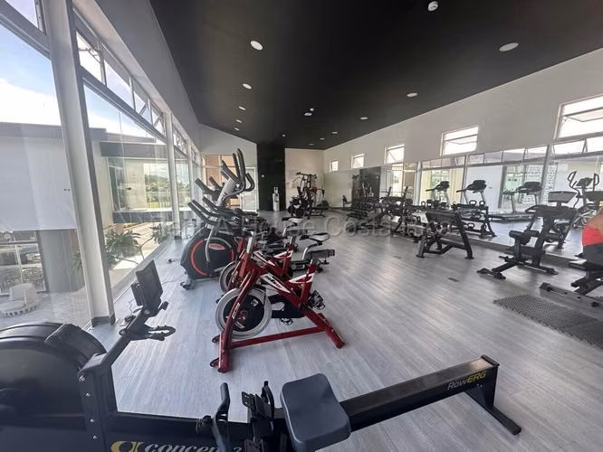 Venta de casa con la ubicación privilegiada en Heredia - Imagen 17