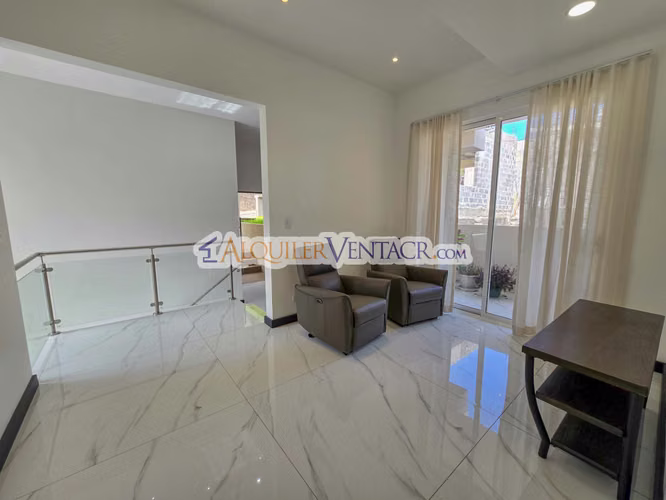 CONDO DE 305 M2 CON 546 M2 DE LOTE EN GUACHIPELIN ESCAZU - Imagen 8