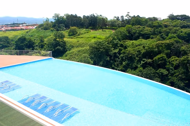 Apartamento de 3 Habitaciones con Vistas en Torre Paradisus Rohrmoser Pavas - Imagen 3