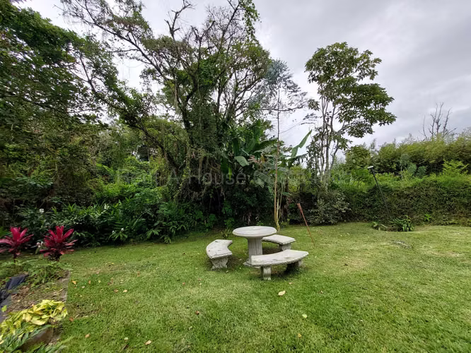 Venta de Casa recién remodelada en San Isidro de Heredia - Imagen 18