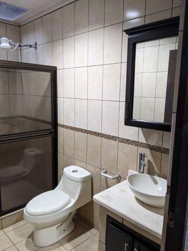 SE ALQUILA HERMOSO APARTAMENTO - Imagen 5