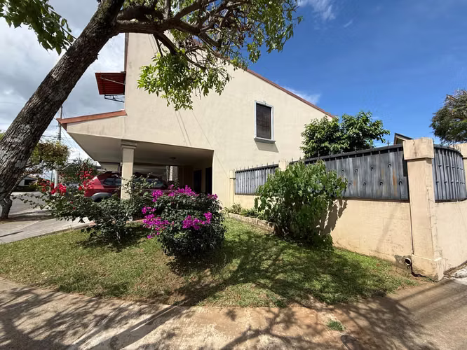 Casa esquinera a la venta I Condominio en La Unión, Tres Ríos. - Imagen 2