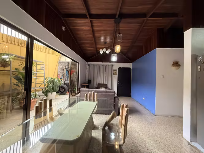 Oportunidad de Inversión en GUÁPILES - Casa + 5 APARTAMENTOS 100.000.000