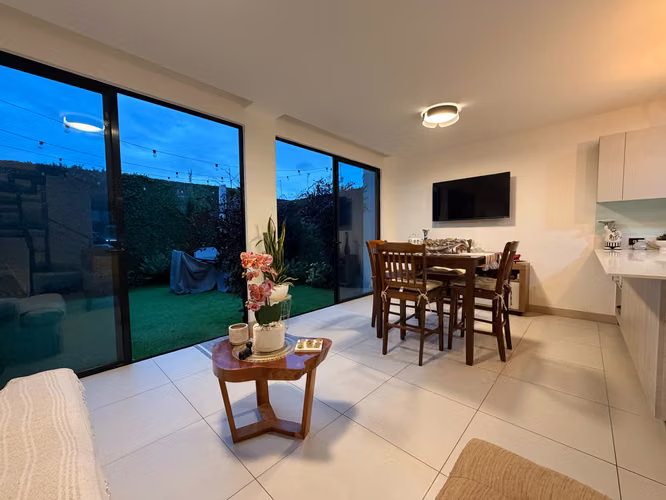Casa en alquiler en Lindora | Línea blanca + cuota condominal incluida | $2,300 - Imagen 3