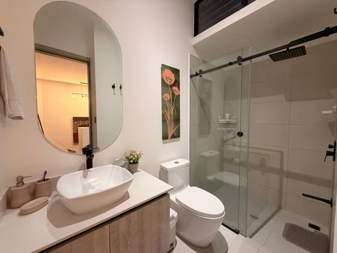 Casa en alquiler en Lindora | Línea blanca + cuota condominal incluida | $2,300 - Imagen 15