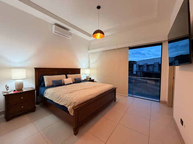 Casa en alquiler en Lindora | Línea blanca + cuota condominal incluida | $2,300 - Imagen 10