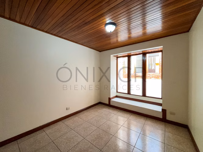 Casa en Alquiler en Sabanilla de Montes de Oca | Amplia Terraza y Excelente Ubicación - Imagen 12