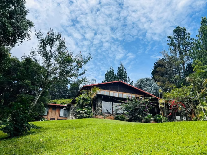 Venta de Hotel de Montaña en Barva de Heredia | 26 Unidades