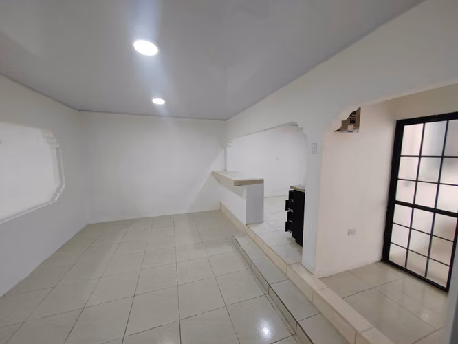 Amplia casa familiar de 5 habitaciones – Hatillo 4, Avenida Holanda - Imagen 3