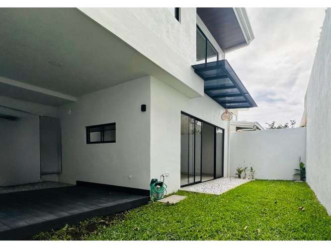 Venta | Casa Contemporánea Nueva, 4 habitaciones (1 en primer piso) - Imagen 10