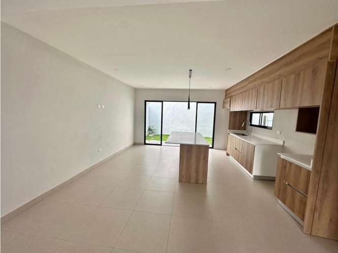 Venta | Casa Contemporánea Nueva, 4 habitaciones (1 en primer piso) - Imagen 4