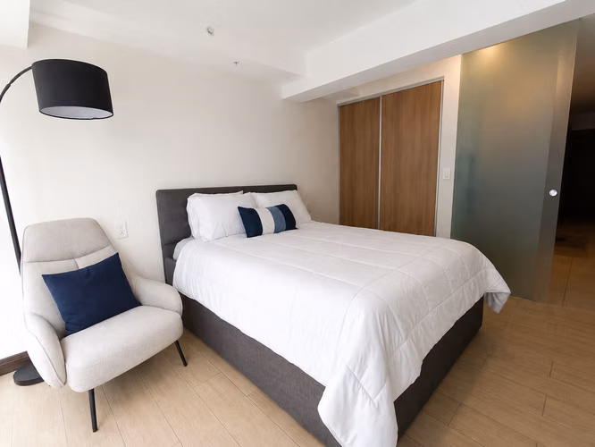 APARTAESTUDIO AMOBLADO EN VENTA EN TORRE LOS YOSES - Imagen 11