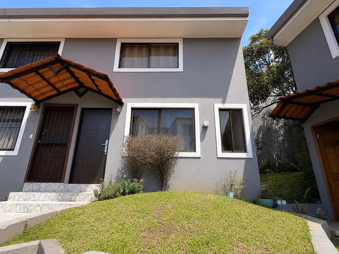 Venta de Casa en Condominio En San Rafael de Montes de Oca