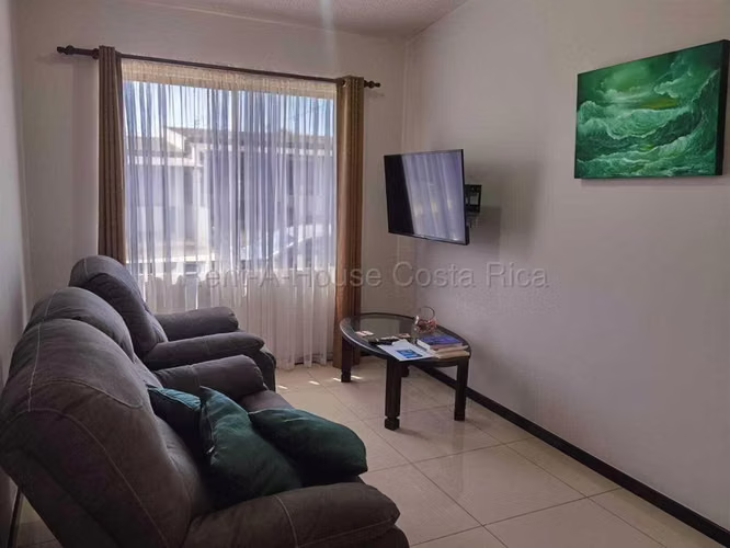 Alquiler de Casa en Moravia-La Trinidad. 27-308 - Imagen 2