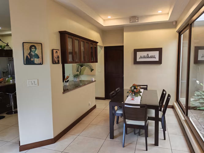 Lujosa Casa Colinas de Montealegre Curridabat - Imagen 10