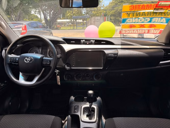 TOYOTA HILUX SRV-2024-AUTO-TDI- - Imagen 6