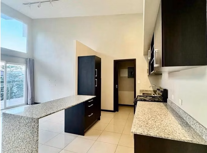 Apartamento con Hermosa Vista en Alquiler | Río Oro, Santa Ana - Imagen 6