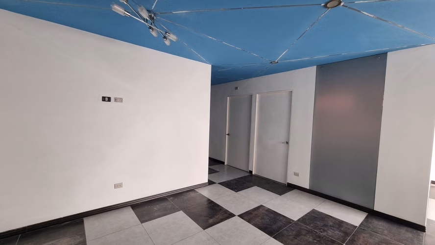 NEGOCIEMOS! Alquiler de Amplio y Hermoso Edificio Comercial en Barrio Escalante - Imagen 3