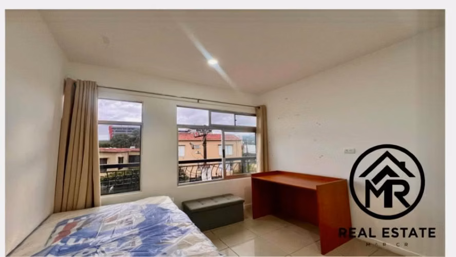Alquiler de habitación en San Pedro , Amueblada con servicios, Luz Natural ( Baño Privado ) - Imagen 2