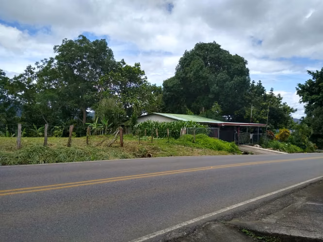 REBAJADO! LOTE USO MIXTO MIRAMAR DE PUNTARENAS AREA 871 M2 - Imagen 2