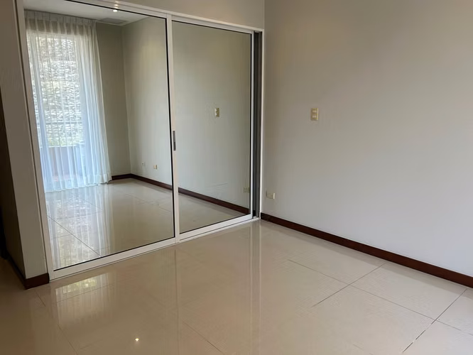 Apartamento premium 2habs con 170 m² con vistas en San Rafael, Escazú - Imagen 11