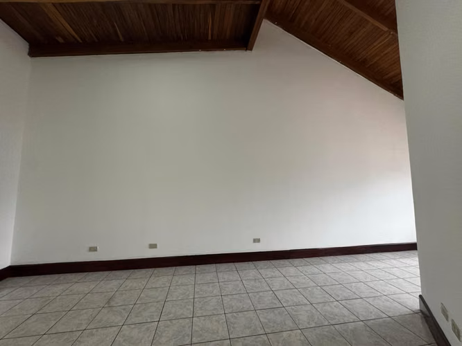 Alquiler apartamento en La Uruca | 2 habitaciones | 1 parqueo - Imagen 8