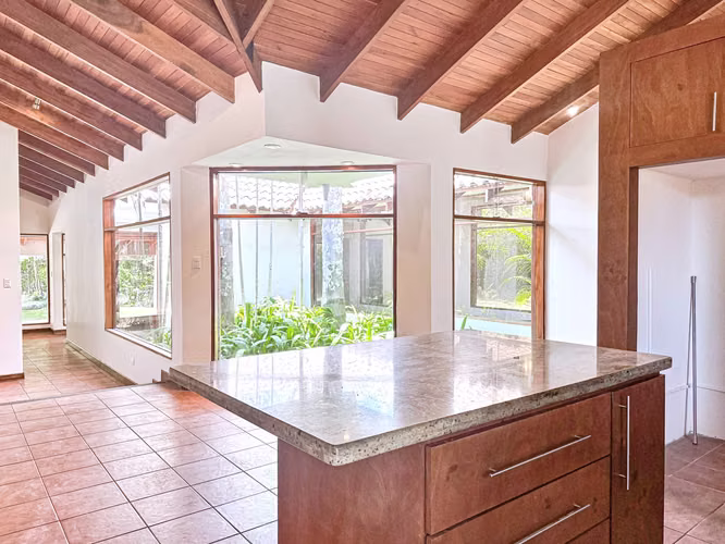 Casa Balinese in Jaboncillos | Large Home & Yard | Escazu Suburban Living - Imagen 12
