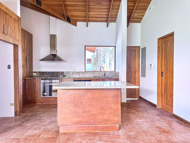 Casa Balinese in Jaboncillos | Large Home & Yard | Escazu Suburban Living - Imagen 11