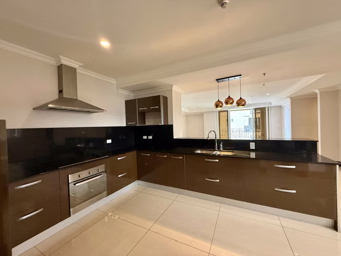 Alquiler apartamento en Torres del Lago, Sabana Sur | 2 habitaciones | 138 m² | $1.800