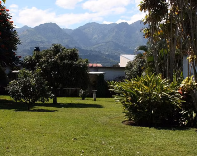 OPORTUNIDAD PARA DESARROLLO VERTICAL EN SABANA SUR | 3.306,58 M² | HASTA 70 M - Imagen 3